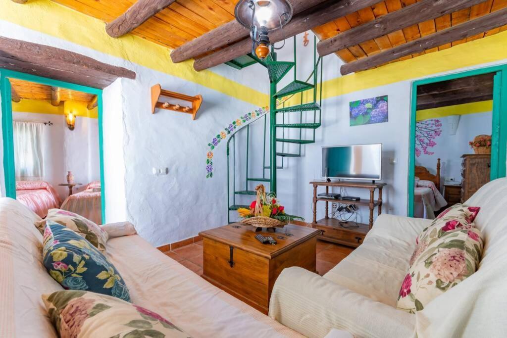 Casa Rosa, Con Encanto Y Piscina Climatizada Frigiliana Dış mekan fotoğraf