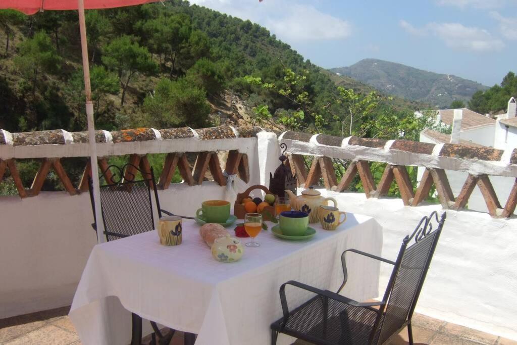 Casa Rosa, Con Encanto Y Piscina Climatizada Frigiliana Dış mekan fotoğraf